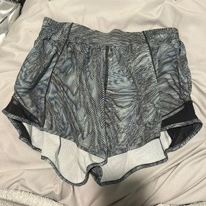 Size 8, 4 inch multicolored lululemon hotty hots